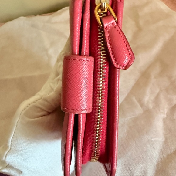 Prada Saffiano Leather Compact Wallet in a Fuchsia color Wallet - Picture 16 of 16